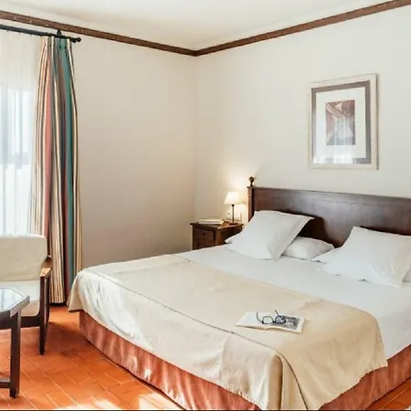 Hotel De 4*